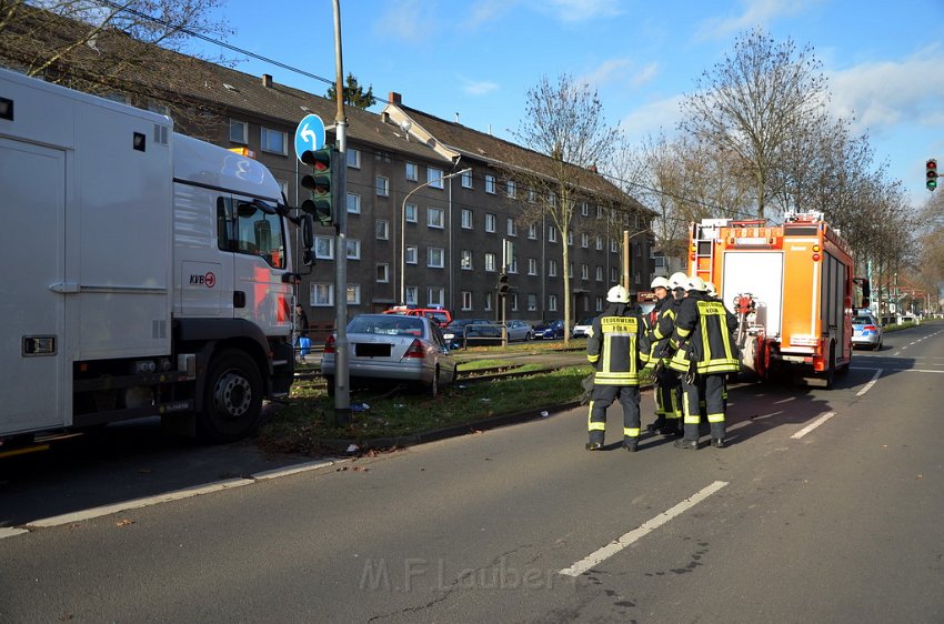 VU Koeln PKW Bahn Amsterdamerstr Friedrich Karlstr P086.JPG